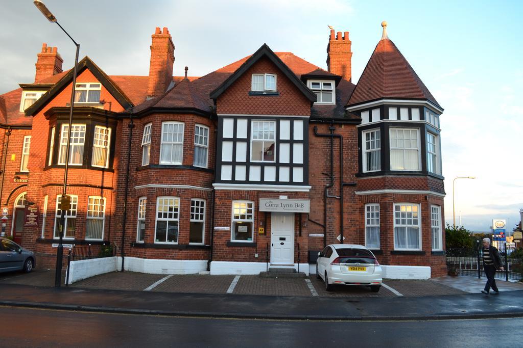 Corra Lynn Bed and Breakfast Whitby Exteriör bild